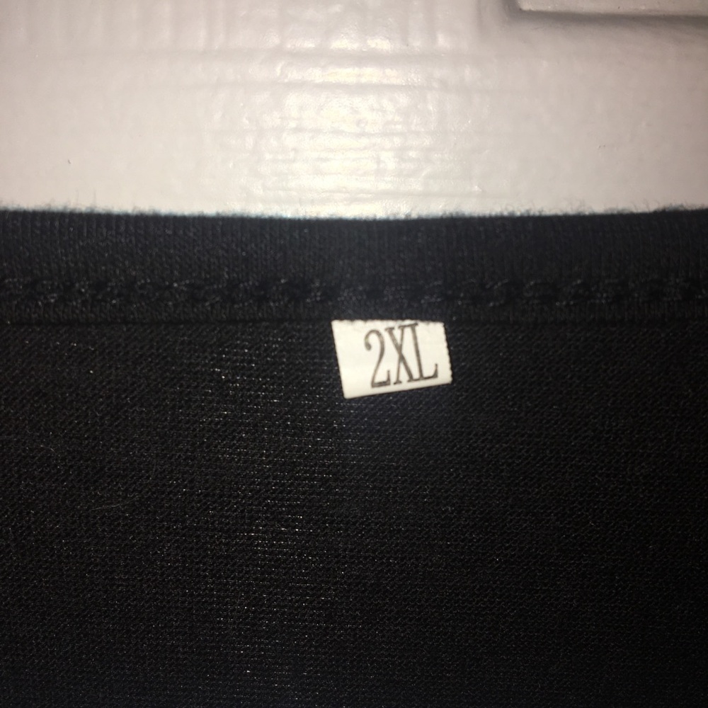 🟢BOGO FREE🟢 Shein Top - Picture 7 of 7